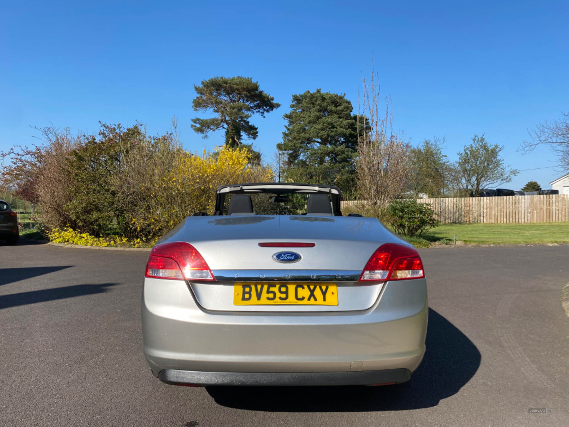 Dec 2009 Ford Focus 2.0 CC-2 2dr