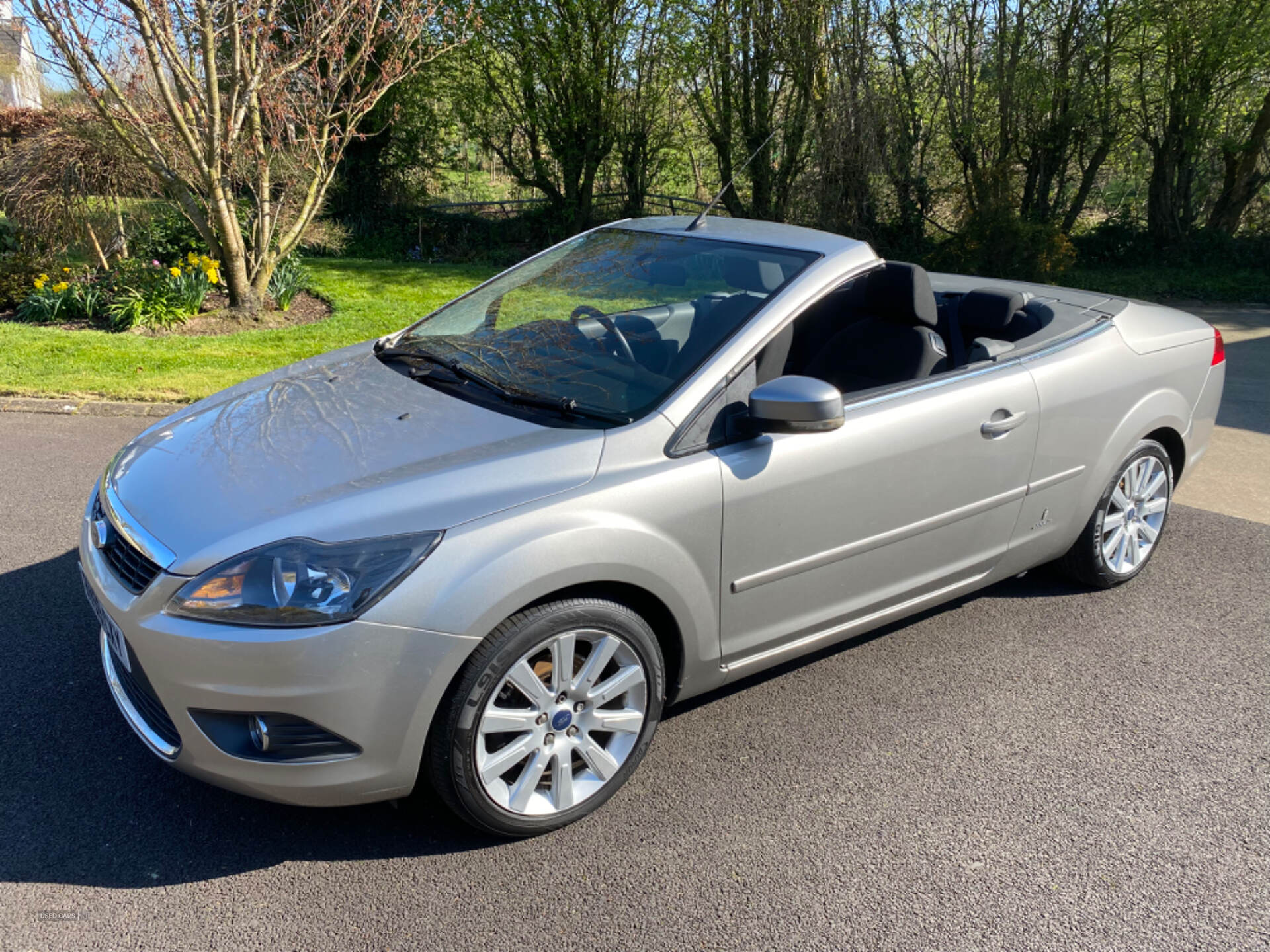 Dec 2009 Ford Focus 2.0 CC-2 2dr