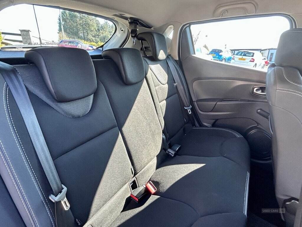 Mar 2018 Renault Clio 1.2 16V Dynamique Nav 5dr