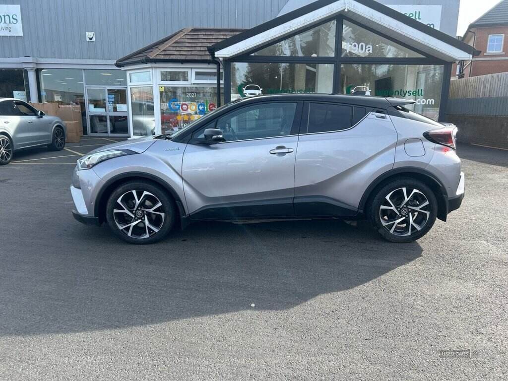Apr 2018 Toyota C-HR 1.8 Hybrid Dynamic 5dr CVT