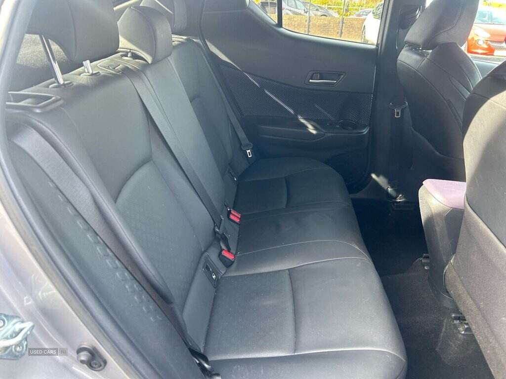Apr 2018 Toyota C-HR 1.8 Hybrid Dynamic 5dr CVT