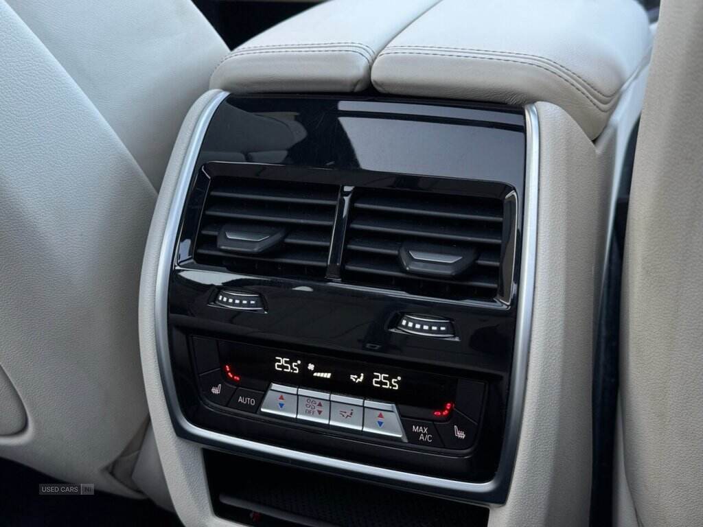 Feb 2021 BMW X7 xDrive40d MHT M Sport 5dr Step Auto