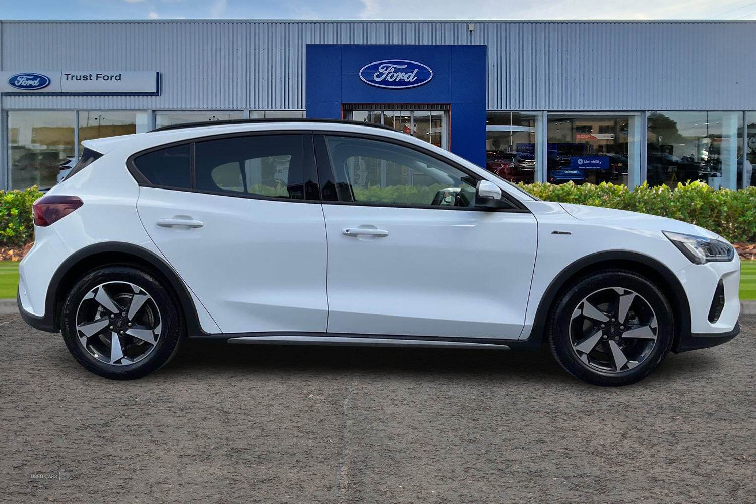 Dec 2023 Ford Focus 1.0 EcoBoost Hybrid mHEV Active 5dr