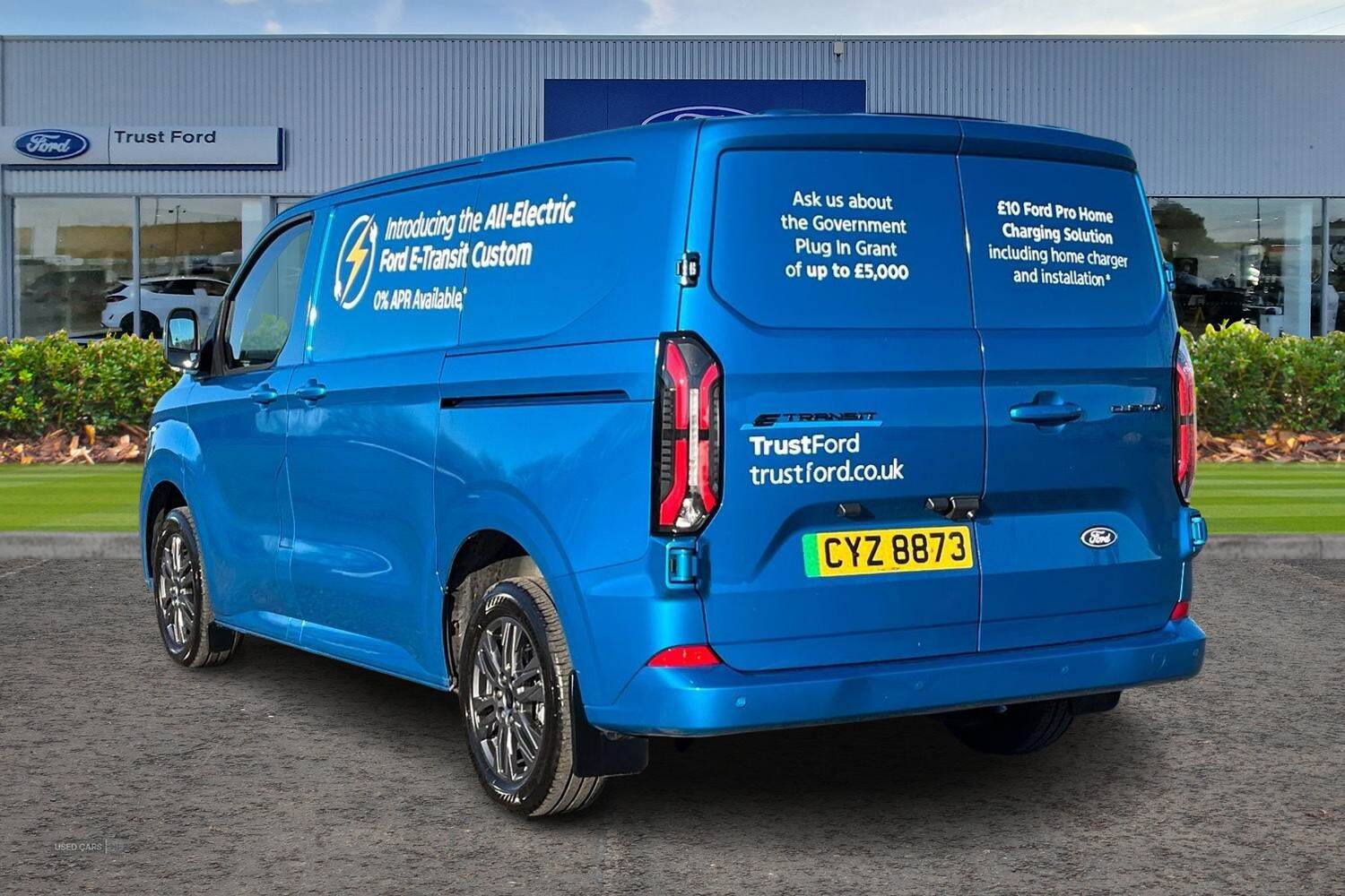 Sep 2024 Ford Transit Custom 100kW 65kWh H1 Van Limited Auto