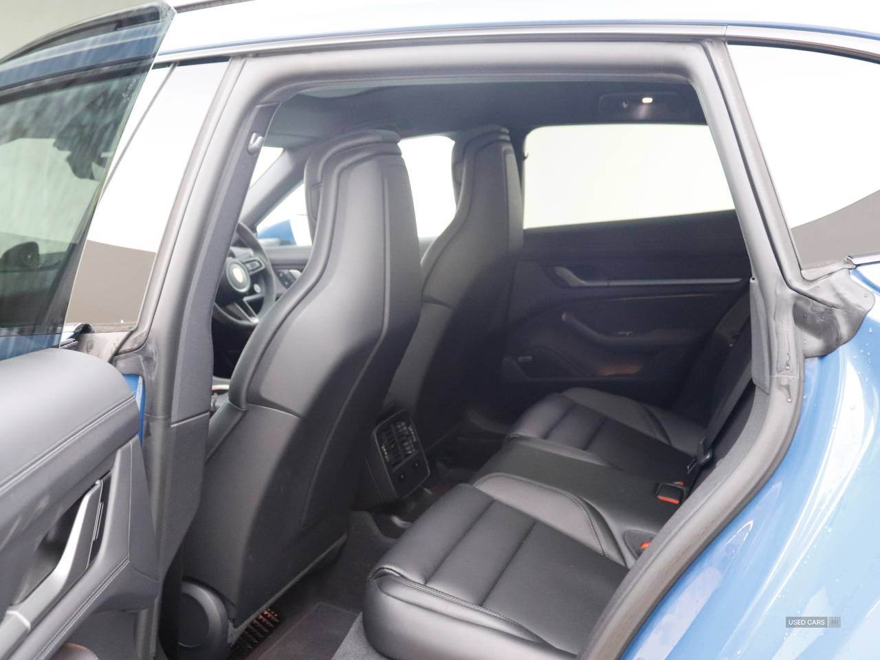 Jan 2025 Porsche Taycan 440kW 4S 105kWh 5dr Auto