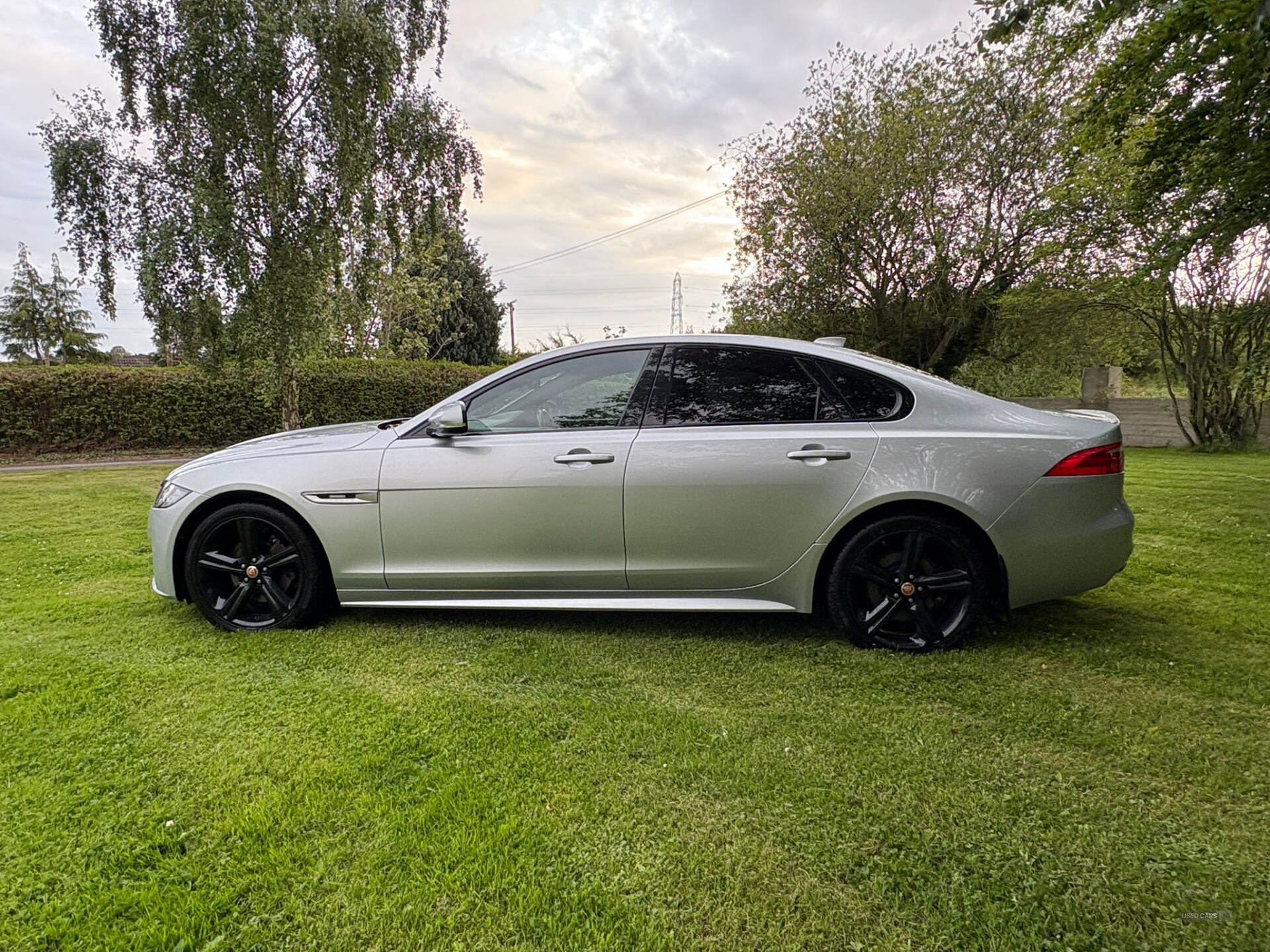 Sep 2017 Jaguar XF 2.0d [180] R-Sport 4dr Auto
