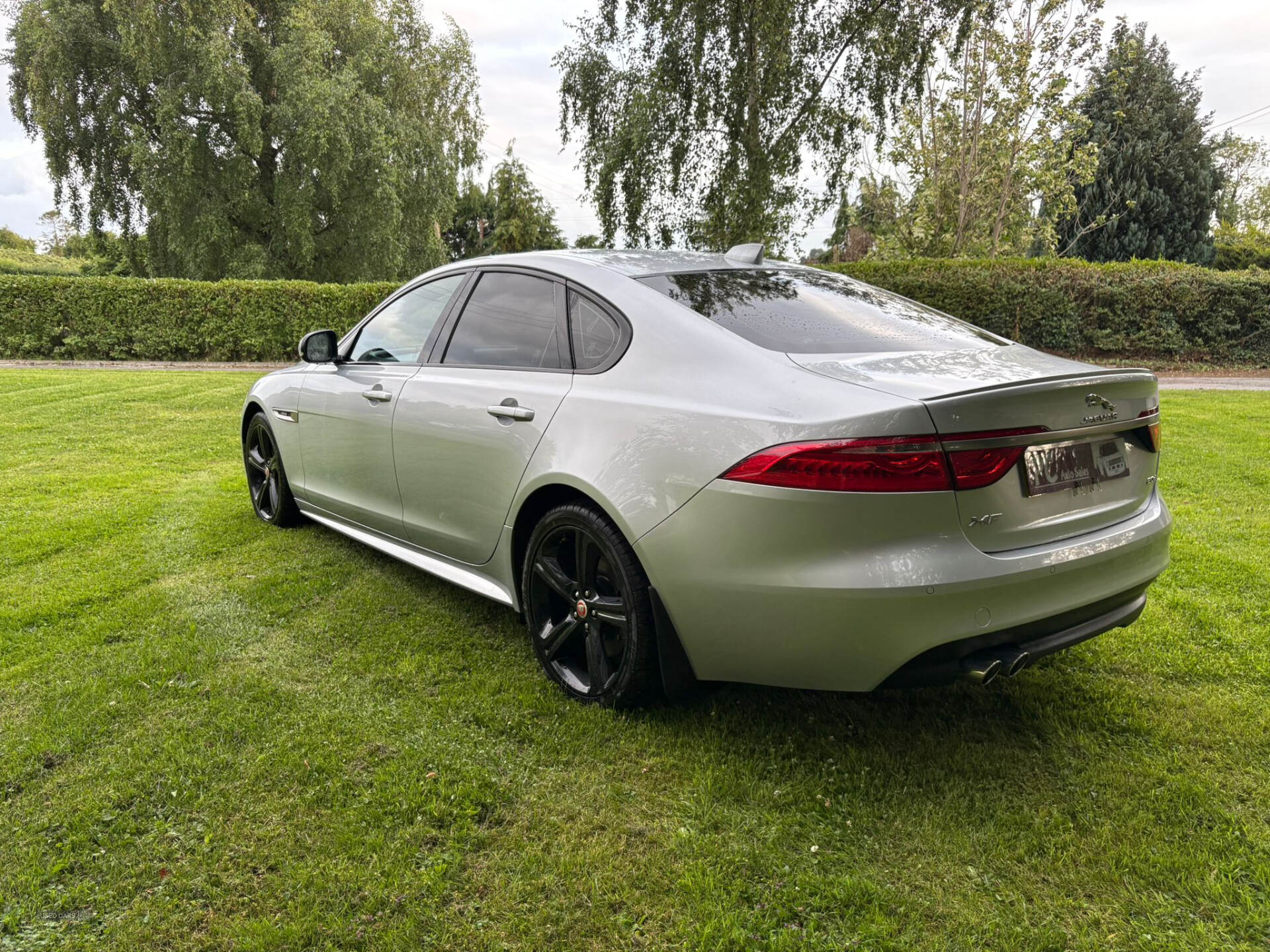 Sep 2017 Jaguar XF 2.0d [180] R-Sport 4dr Auto