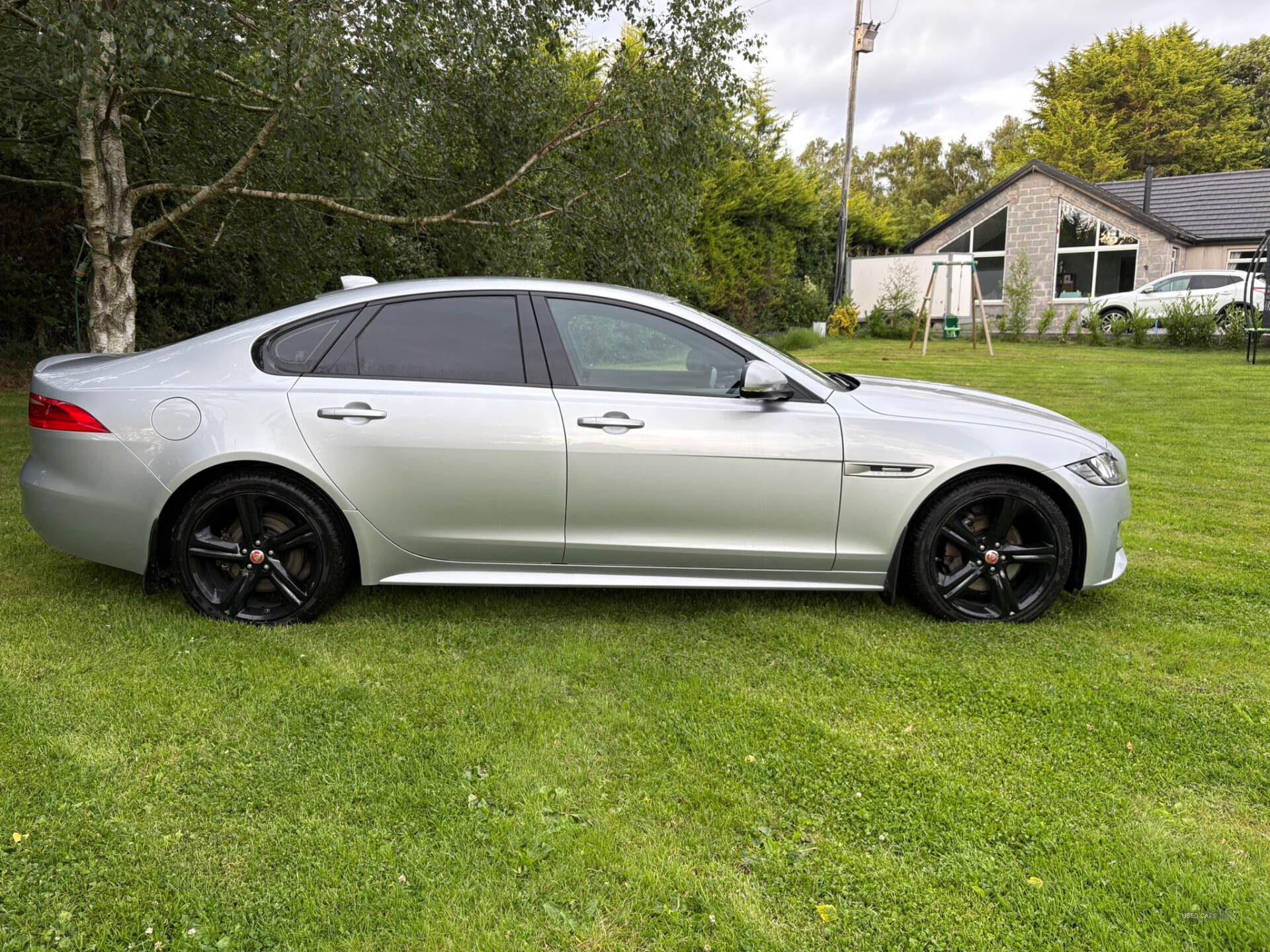 Sep 2017 Jaguar XF 2.0d [180] R-Sport 4dr Auto