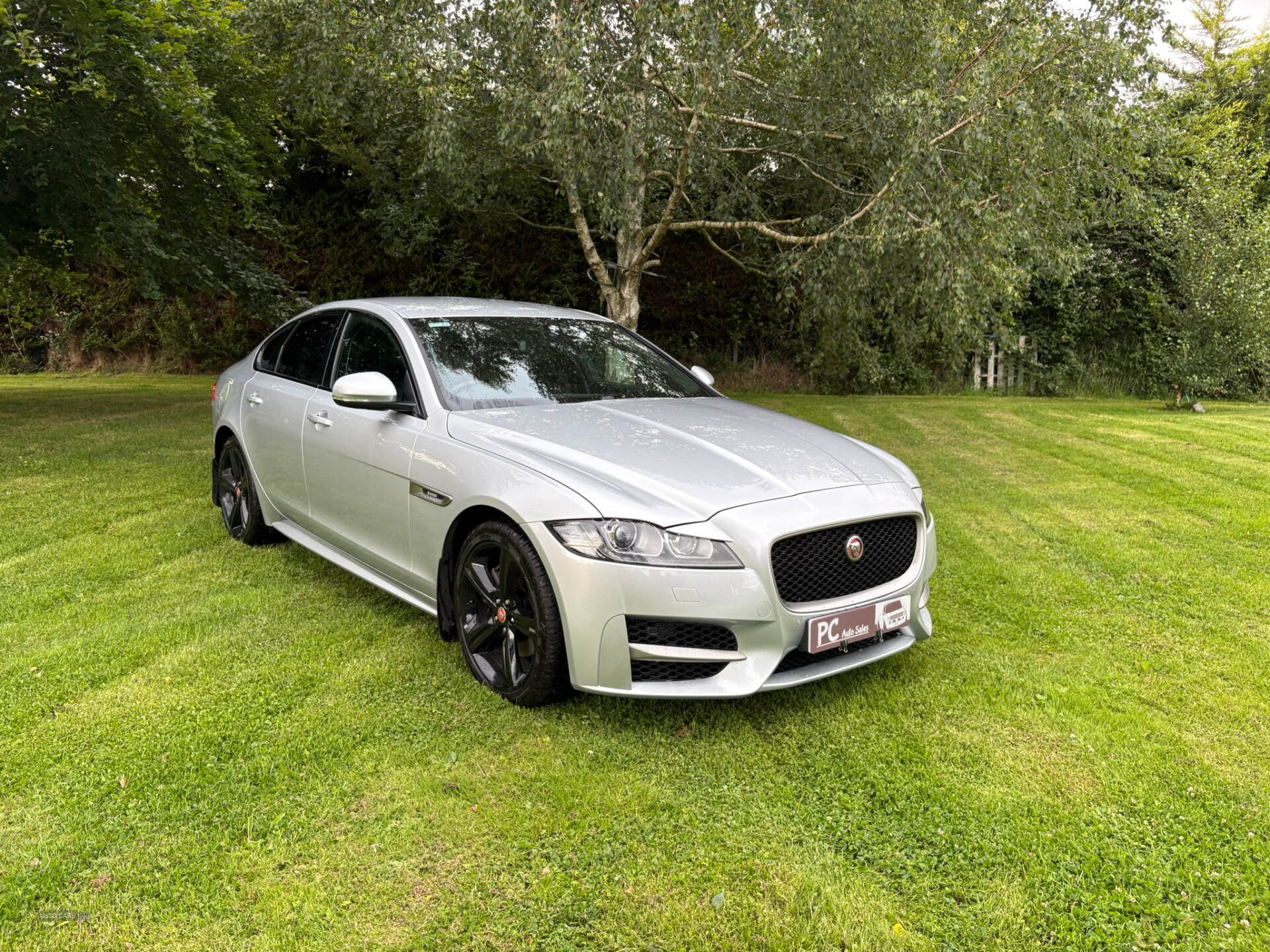 Sep 2017 Jaguar XF 2.0d [180] R-Sport 4dr Auto