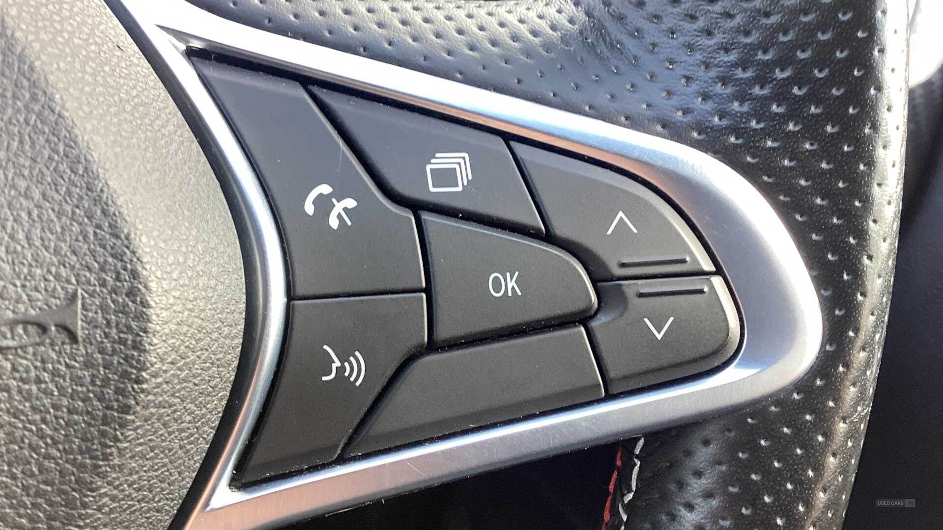 Nov 2021 Renault Arkana 1.6 E-TECH Hybrid 145 R.S. Line 5dr Auto