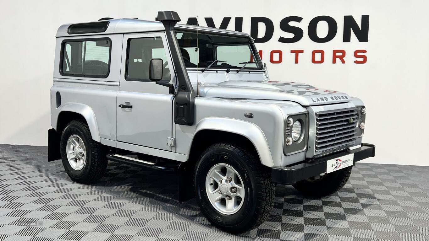 Dec 2009 Land Rover Defender XS Station Wagon TDCi