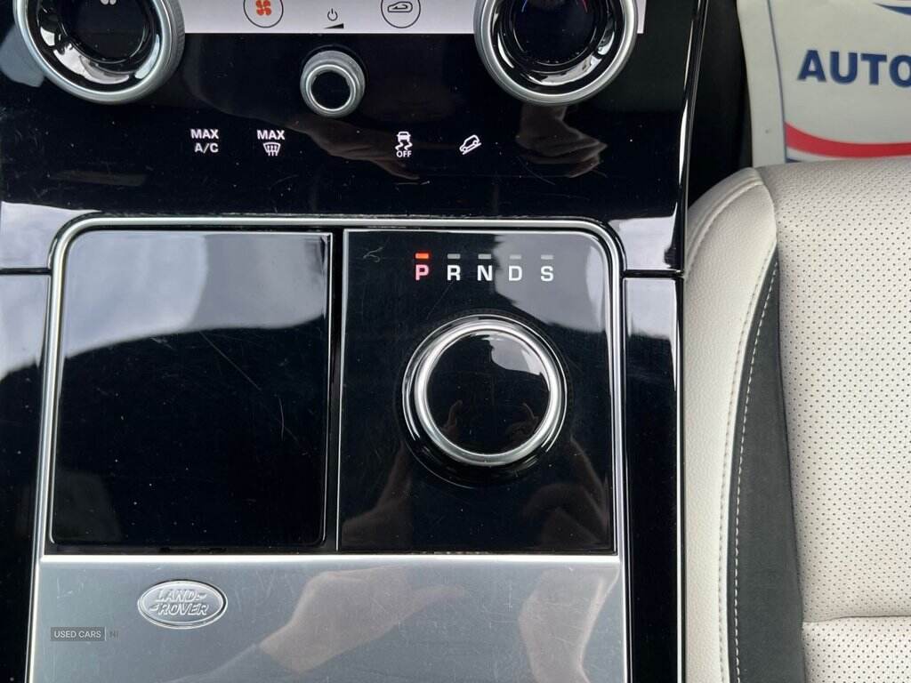 Jan 2020 Land Rover Range Rover Velar 2.0 D180 R-Dynamic SE 5dr Auto