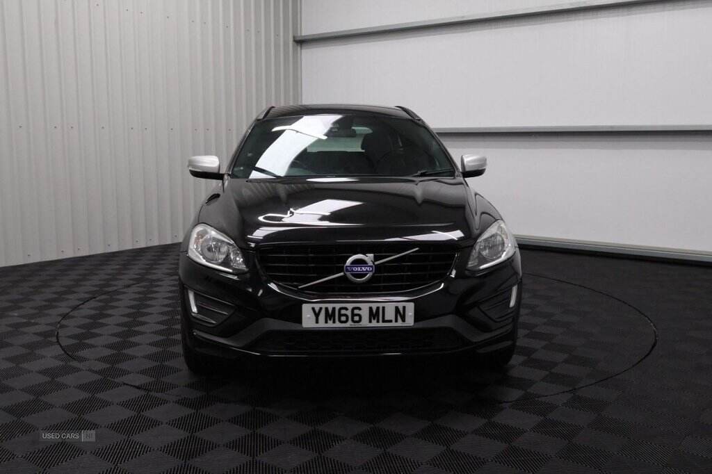 Jan 2017 Volvo XC60 D4 [190] R DESIGN Nav 5dr
