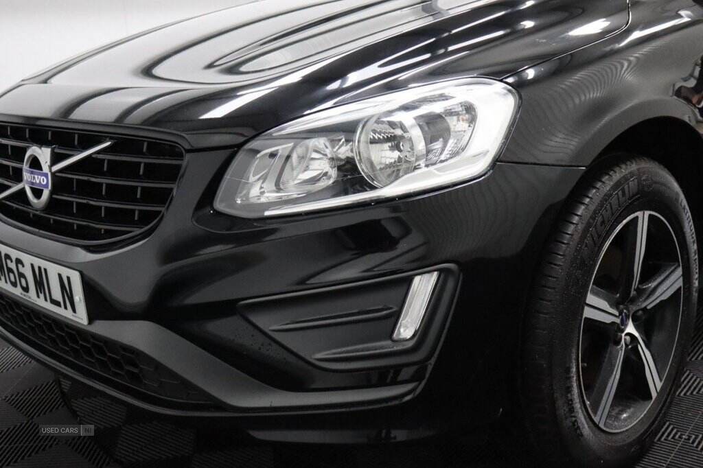 Jan 2017 Volvo XC60 D4 [190] R DESIGN Nav 5dr