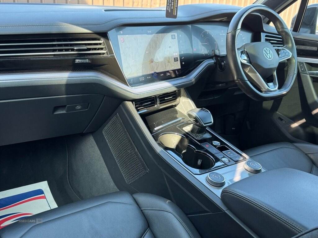 Jun 2021 Volkswagen Touareg 3.0 V6 TDI 4Motion Black Edition 5dr Tip Auto