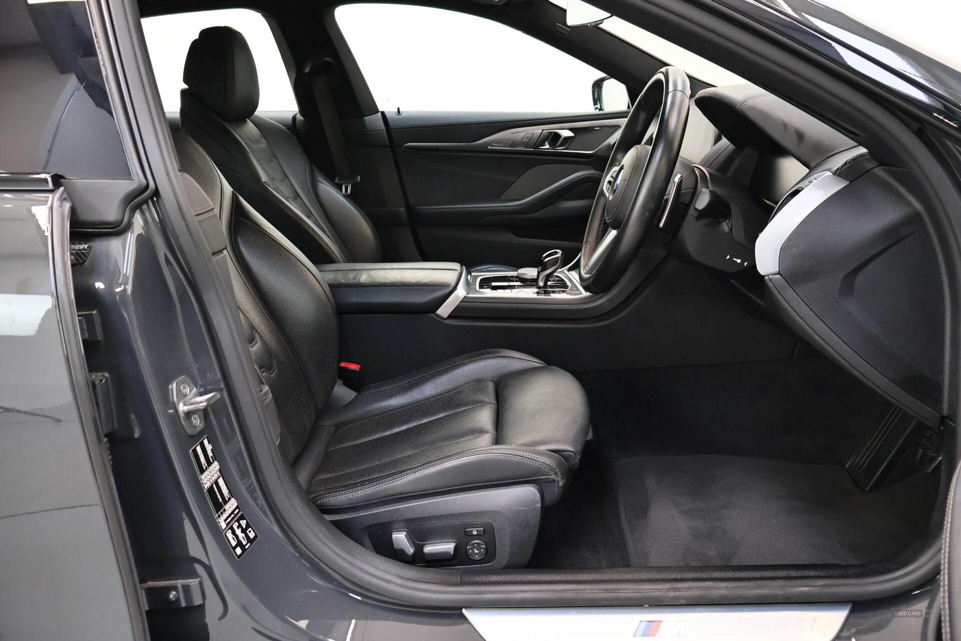 Mar 2022 BMW 8 Series 840d xDrive MHT M Sport 4dr Auto