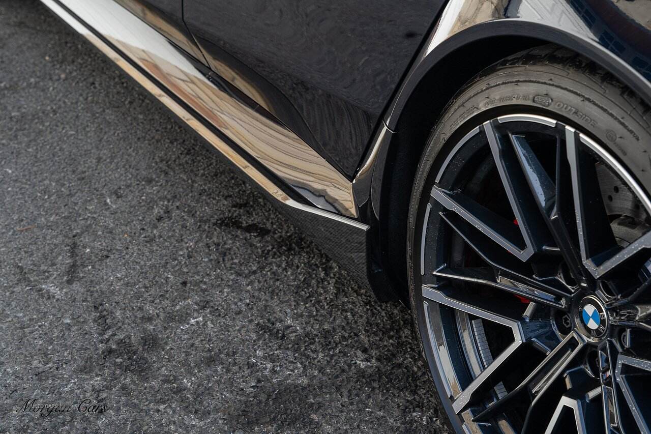  2024 BMW M5 4.4 22.1kWh Saloon 4dr Petrol Plug-in Hybrid Steptronic xDrive Euro 6 (s/s) (727 ps)