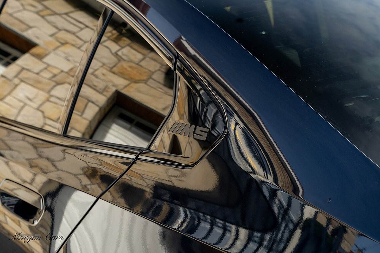 2024 BMW M5 4.4 22.1kWh Saloon 4dr Petrol Plug-in Hybrid Steptronic xDrive Euro 6 (s/s) (727 ps)