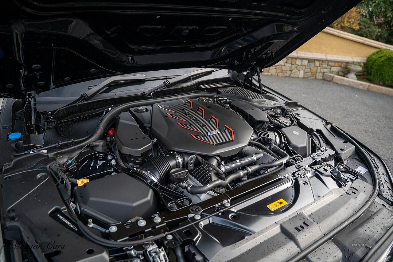  2024 BMW M5 4.4 22.1kWh Saloon 4dr Petrol Plug-in Hybrid Steptronic xDrive Euro 6 (s/s) (727 ps)