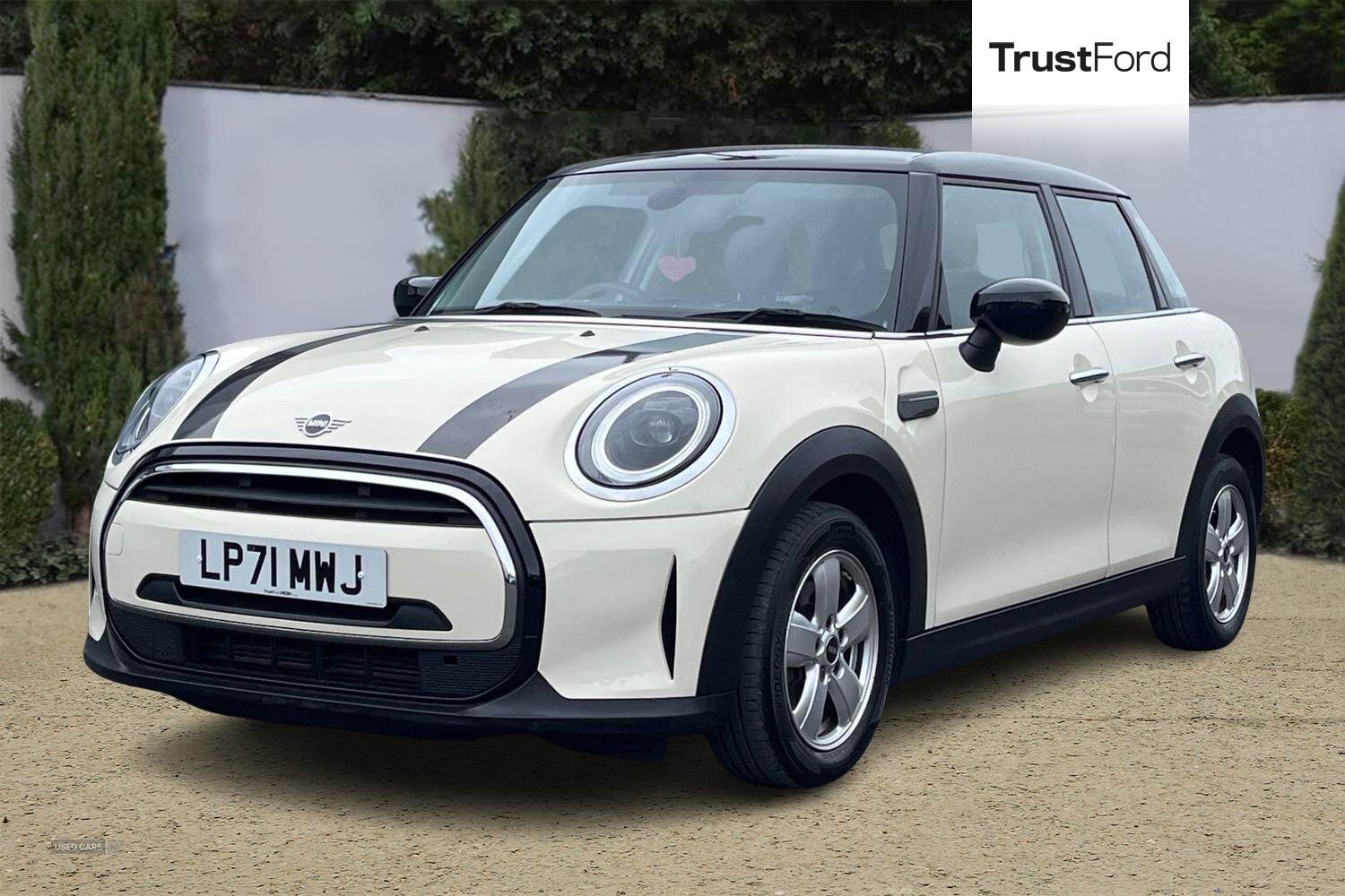 Feb 2022 MINI HATCHBACK 1.5 Cooper Classic 5dr Auto