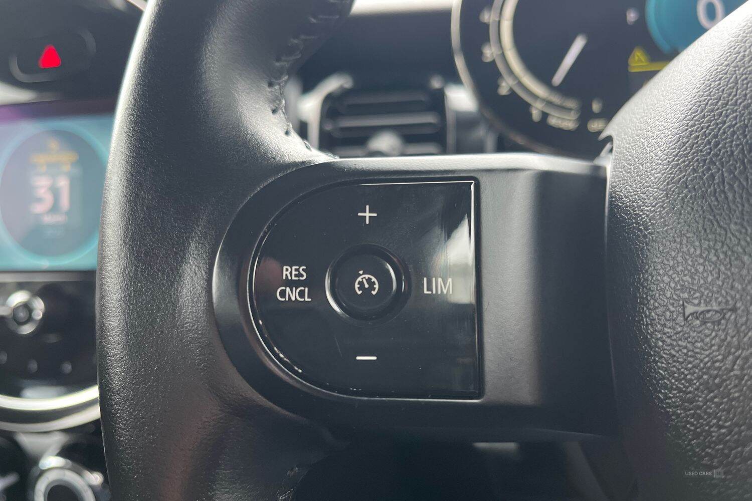 Feb 2022 MINI HATCHBACK 1.5 Cooper Classic 5dr Auto