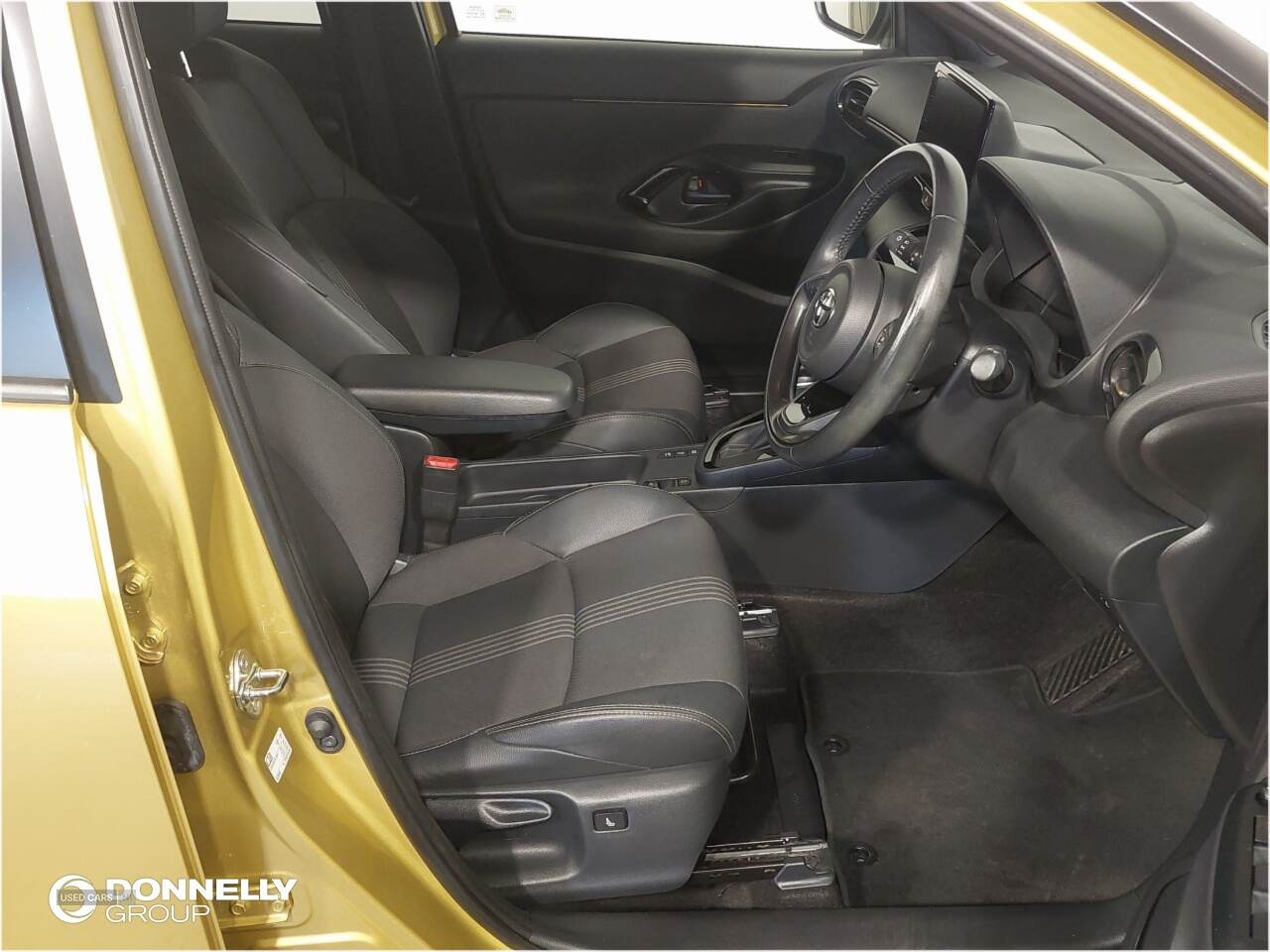 Feb 2022 Toyota Yaris Cross 1.5 Hybrid Dynamic 5dr CVT