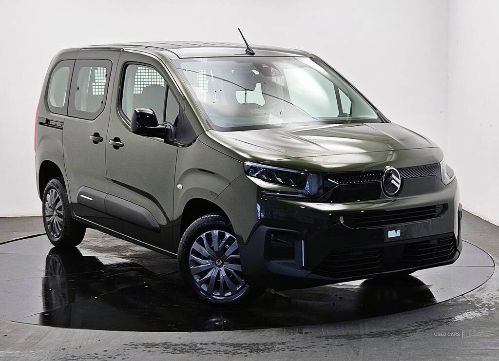  2025 Citroen Berlingo Multispace 1.5BHDI 130HP PLUS + MAX EAT8 AUTO