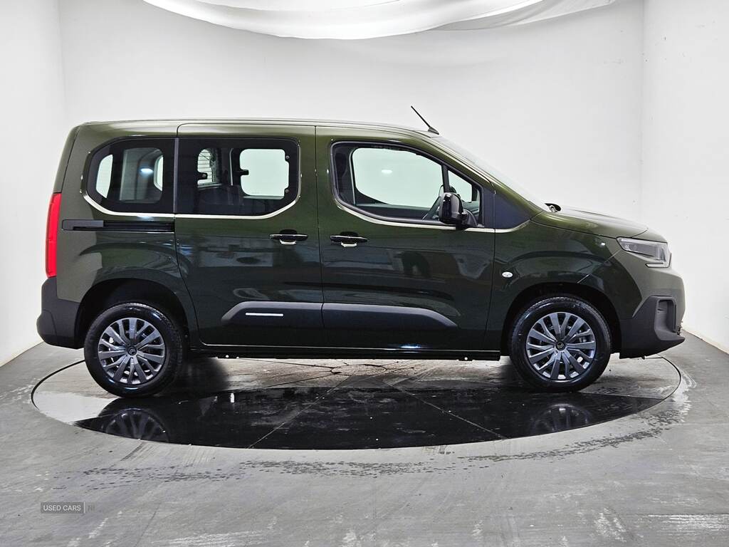  2025 Citroen Berlingo Multispace 1.5BHDI 130HP PLUS + MAX EAT8 AUTO