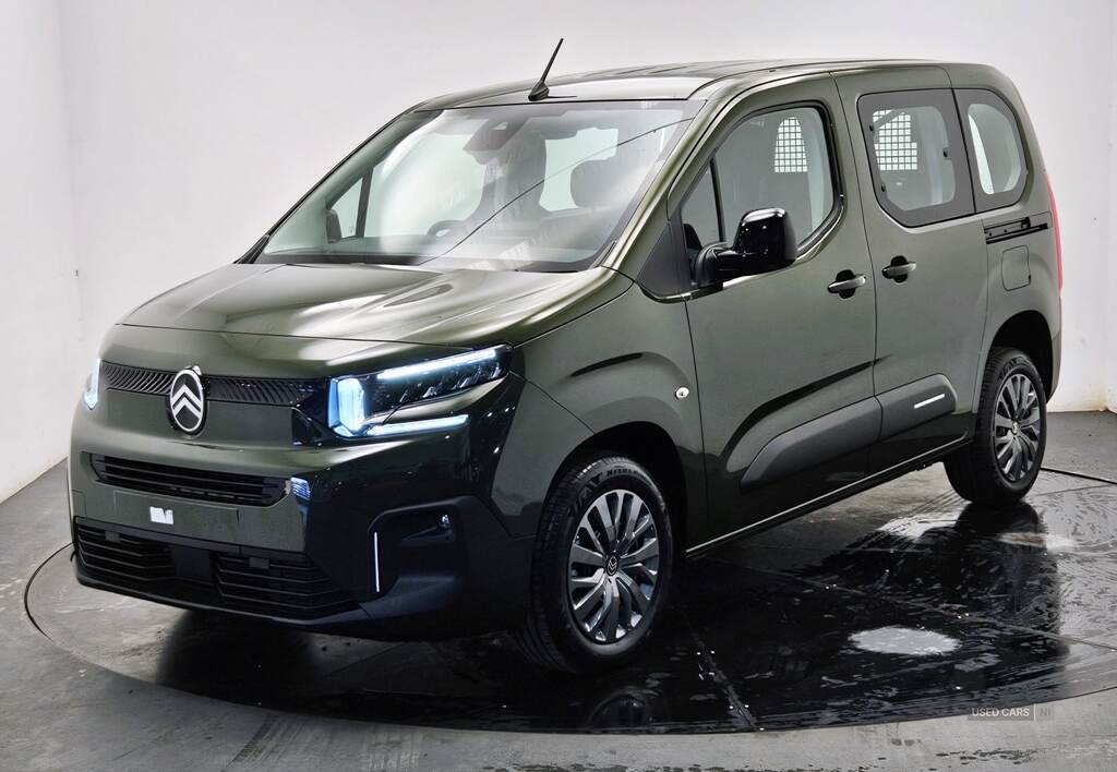  2025 Citroen Berlingo Multispace 1.5BHDI 130HP PLUS + MAX EAT8 AUTO