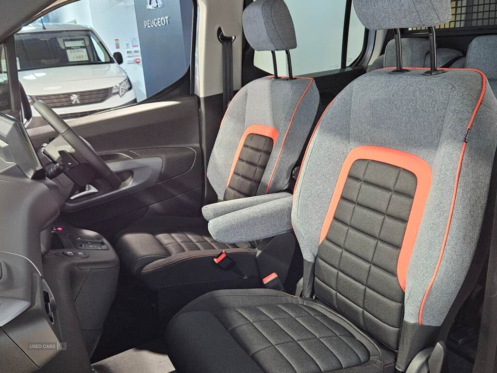  2025 Citroen Berlingo Multispace 1.5BHDI 130HP PLUS + MAX EAT8 AUTO
