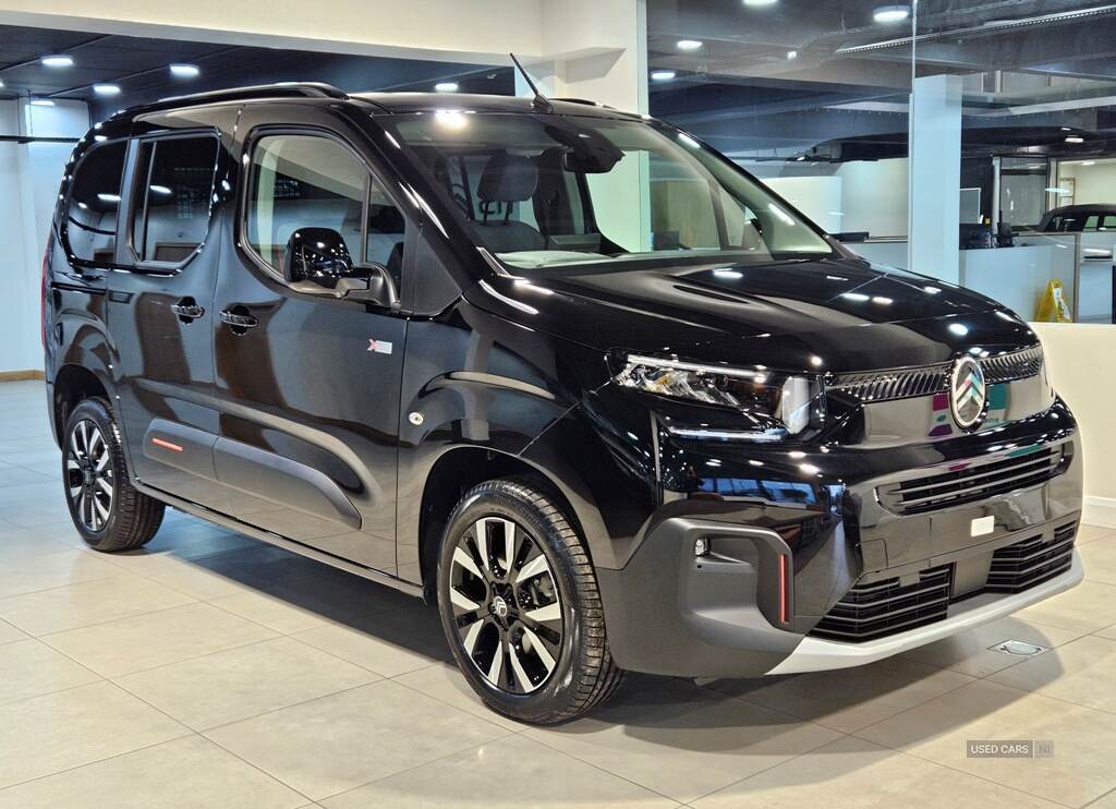  2025 Citroen Berlingo Multispace 1.5BHDI 130HP PLUS + MAX EAT8 AUTO