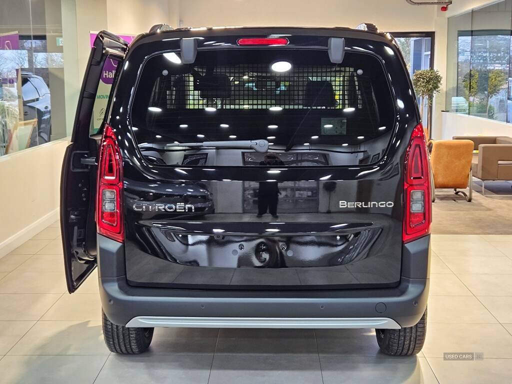  2025 Citroen Berlingo Multispace 1.5BHDI 130HP PLUS + MAX EAT8 AUTO