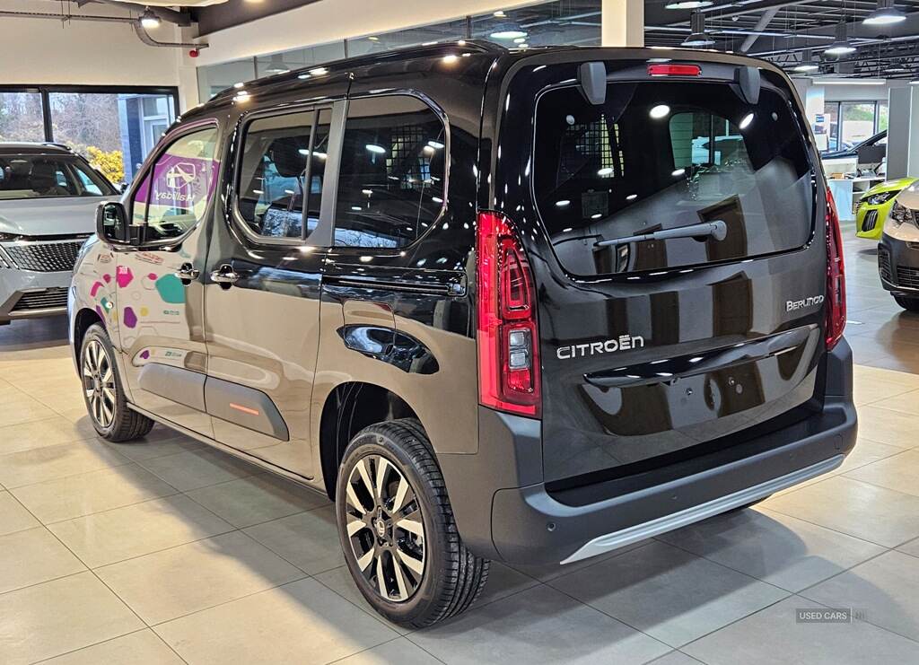  2025 Citroen Berlingo Multispace 1.5BHDI 130HP PLUS + MAX EAT8 AUTO