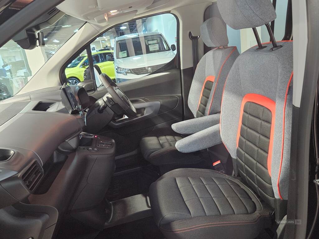  2025 Citroen Berlingo Multispace 1.5BHDI 130HP PLUS + MAX EAT8 AUTO