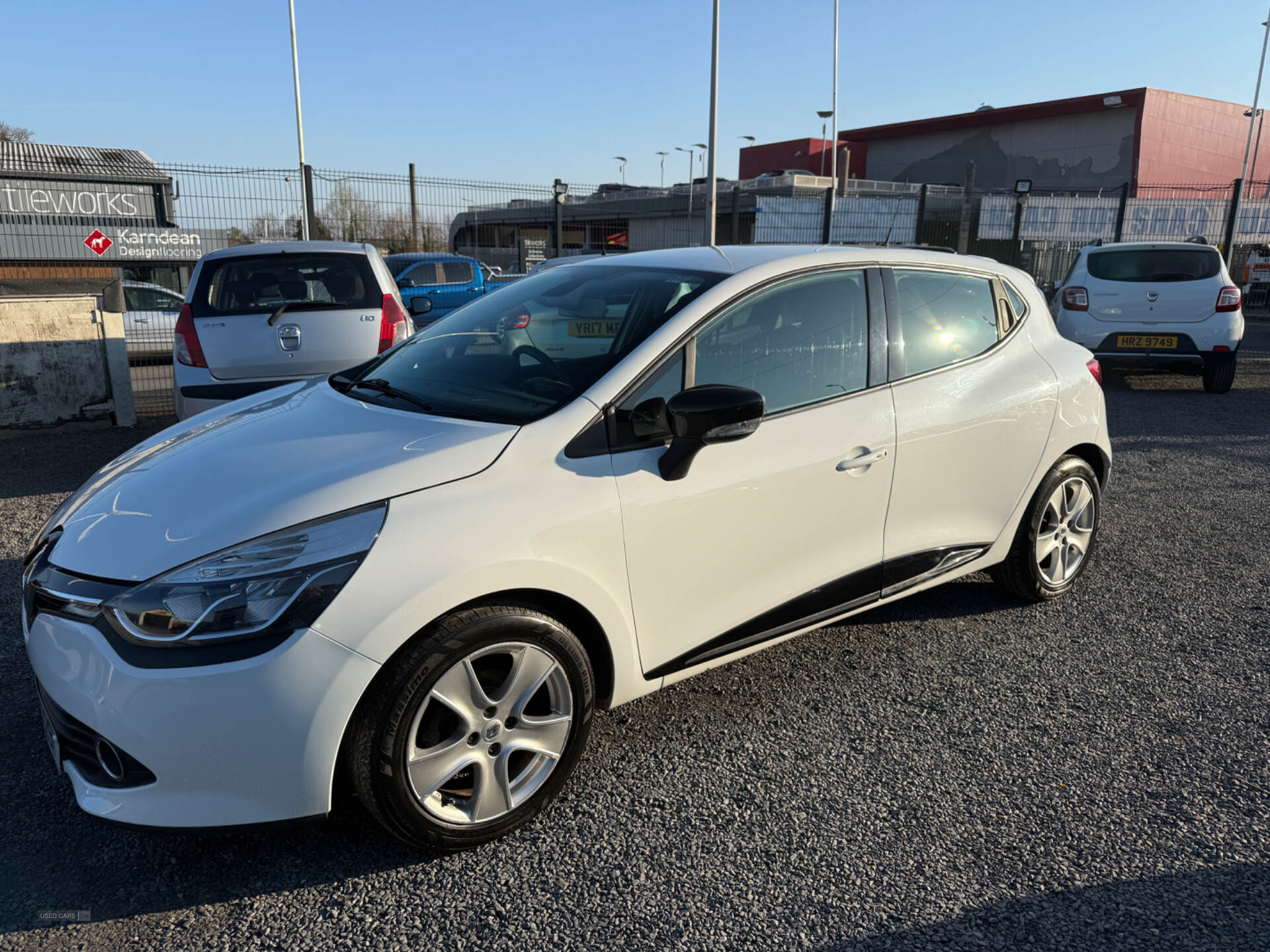 Apr 2015 Renault Clio 1.2 16V Dynamique MediaNav 5dr