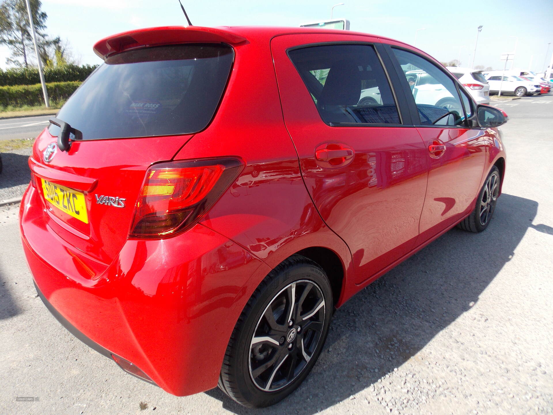 Apr 2015 Toyota Yaris 1.33 VVT-i Sport 5dr
