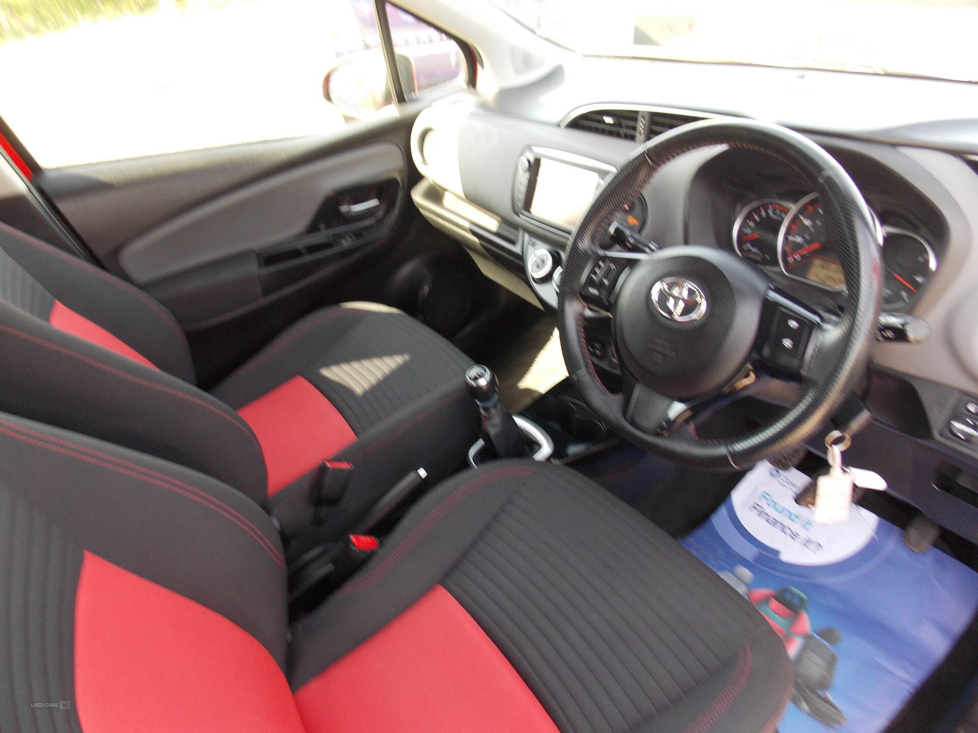 Apr 2015 Toyota Yaris 1.33 VVT-i Sport 5dr