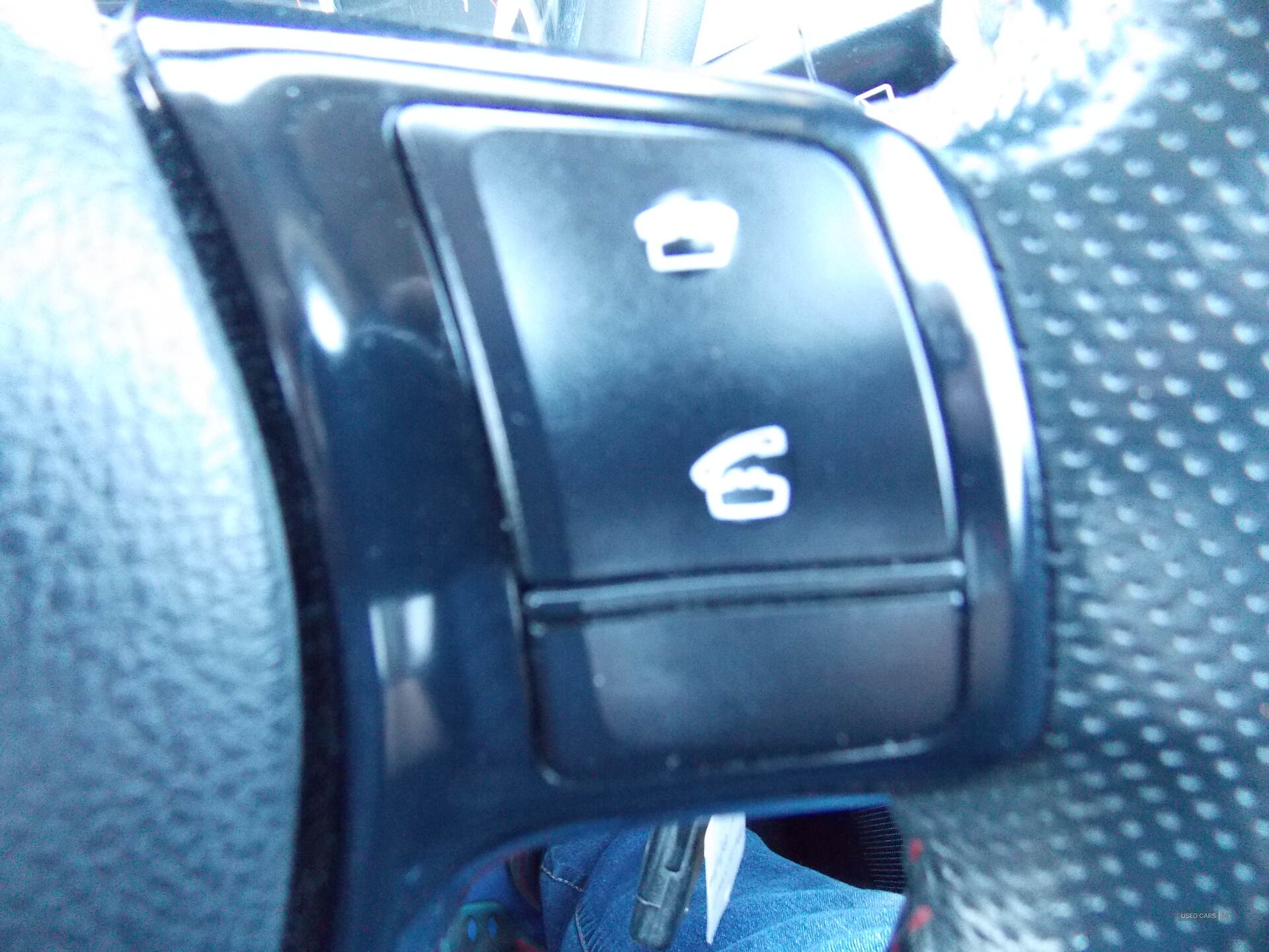 Apr 2015 Toyota Yaris 1.33 VVT-i Sport 5dr