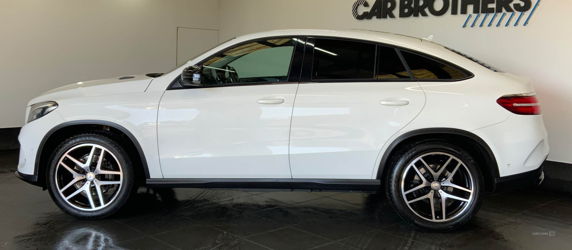 Dec 2016 Mercedes GLE-Class GLE 350d 4Matic AMG Line 5dr 9G-Tronic