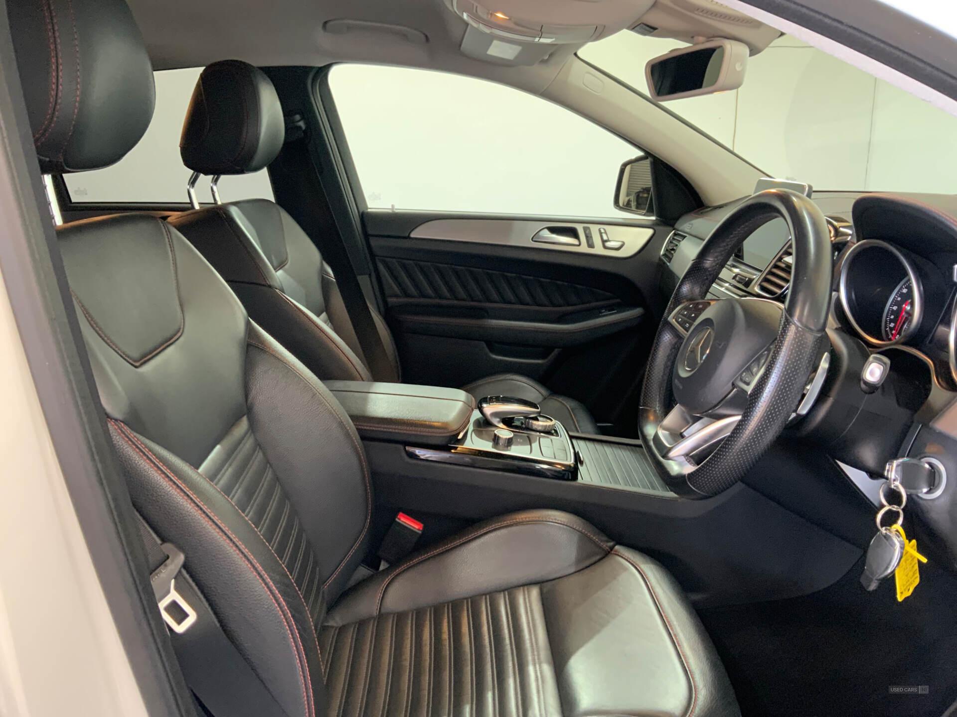 Dec 2016 Mercedes GLE-Class GLE 350d 4Matic AMG Line 5dr 9G-Tronic