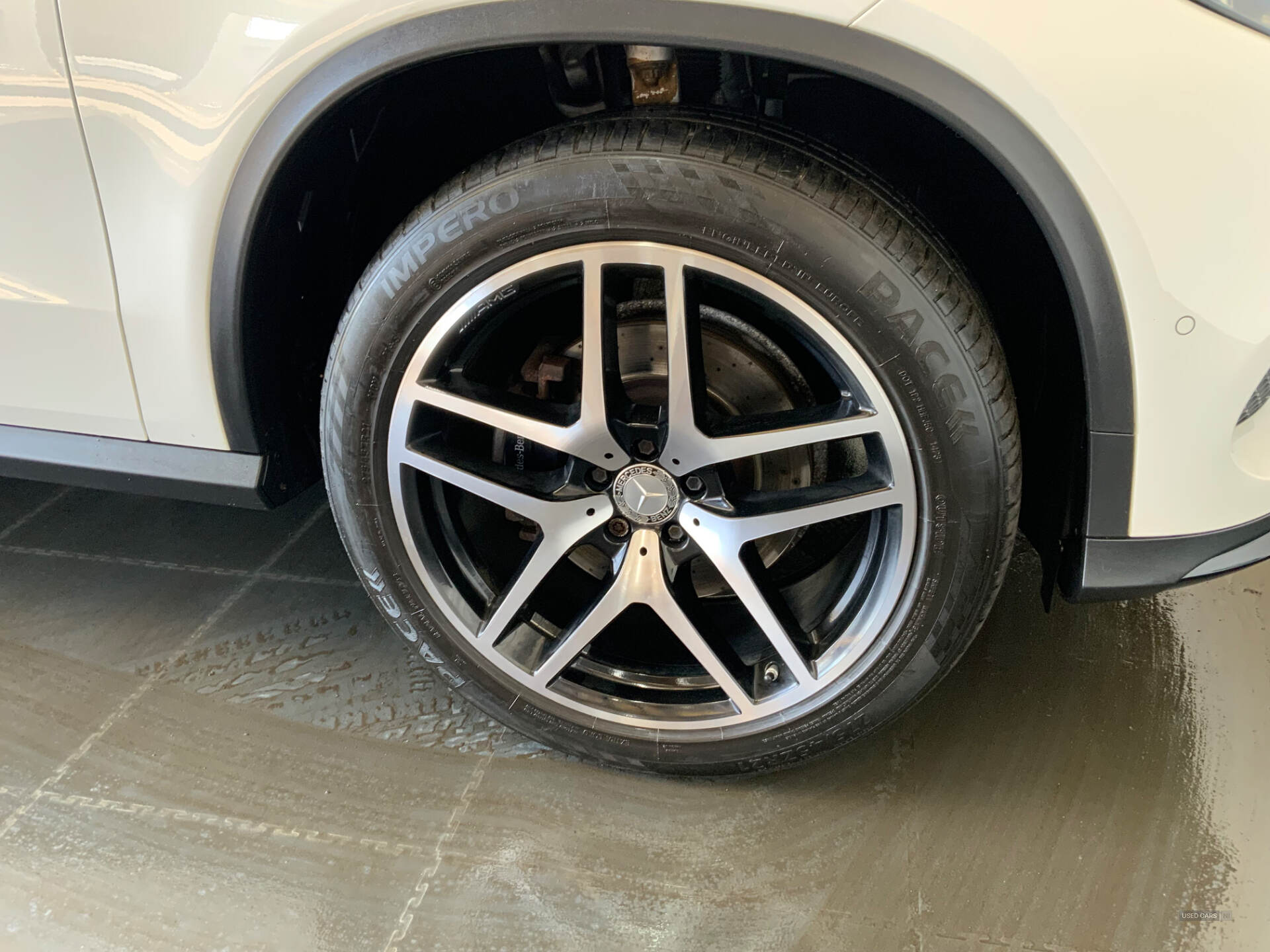 Dec 2016 Mercedes GLE-Class GLE 350d 4Matic AMG Line 5dr 9G-Tronic