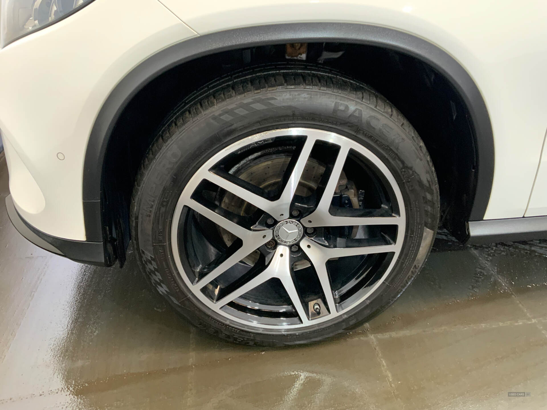 Dec 2016 Mercedes GLE-Class GLE 350d 4Matic AMG Line 5dr 9G-Tronic