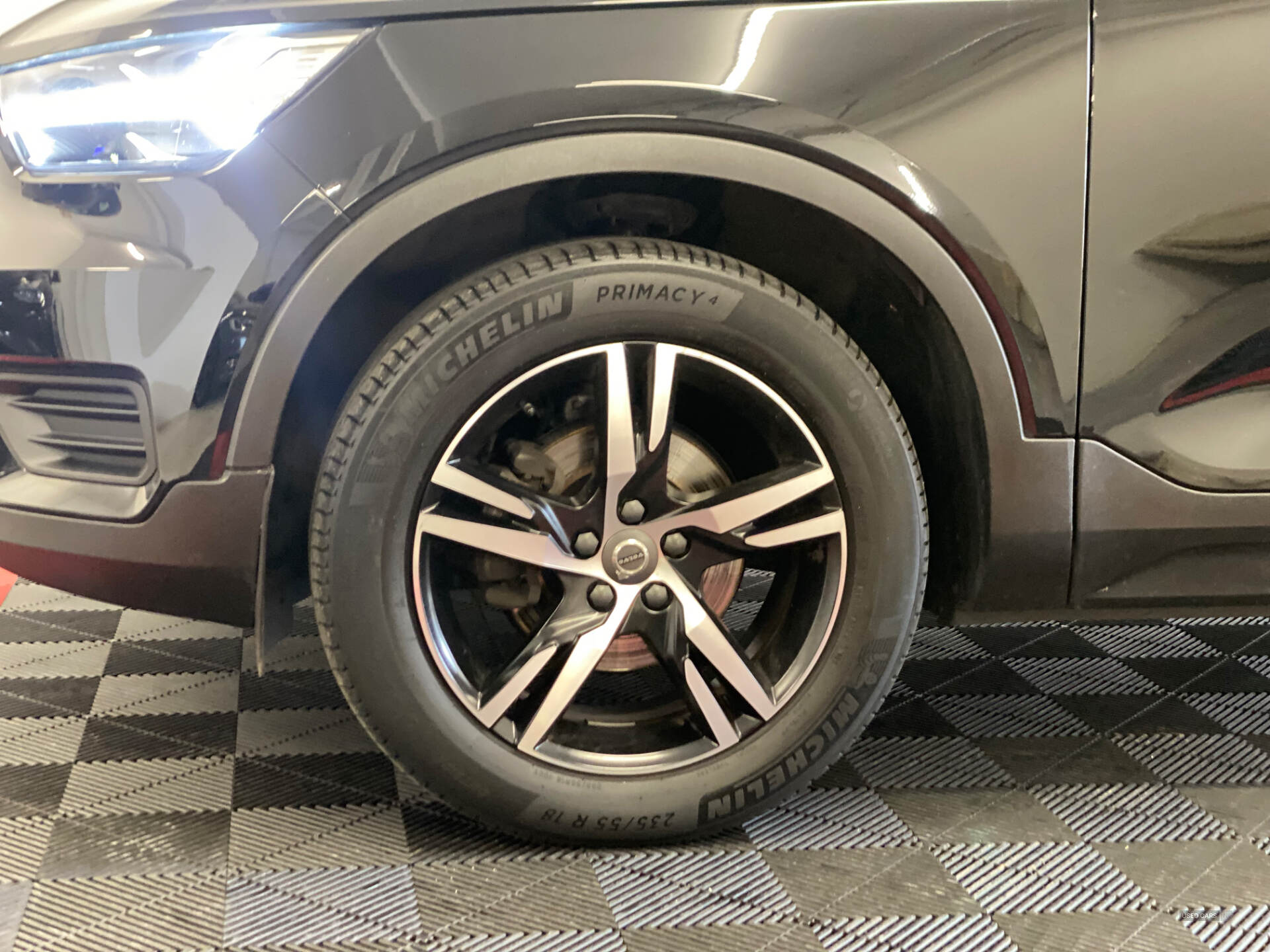 Apr 2022 Volvo XC40 1.5 T3 [163] R DESIGN 5dr Geartronic