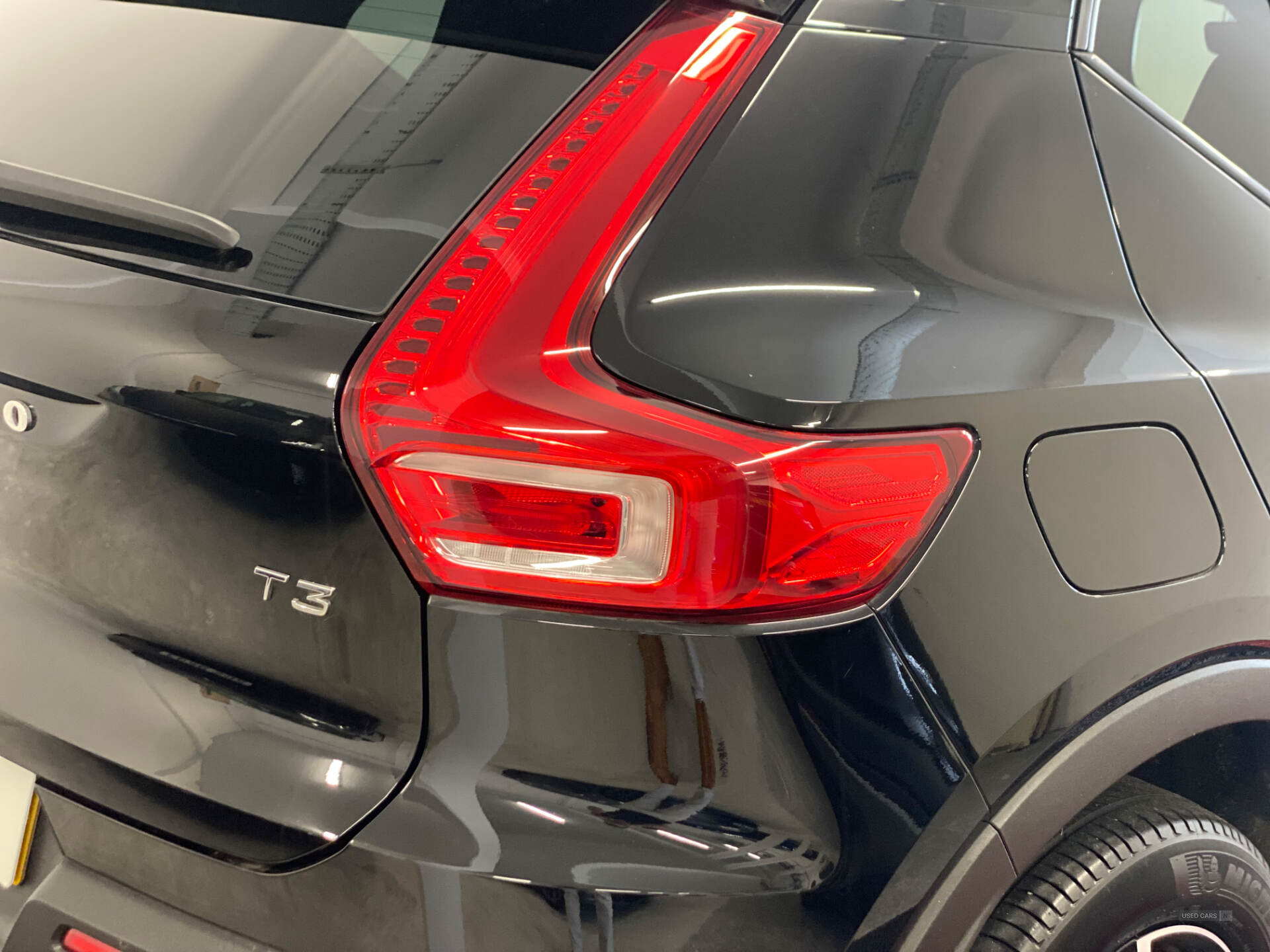 Apr 2022 Volvo XC40 1.5 T3 [163] R DESIGN 5dr Geartronic
