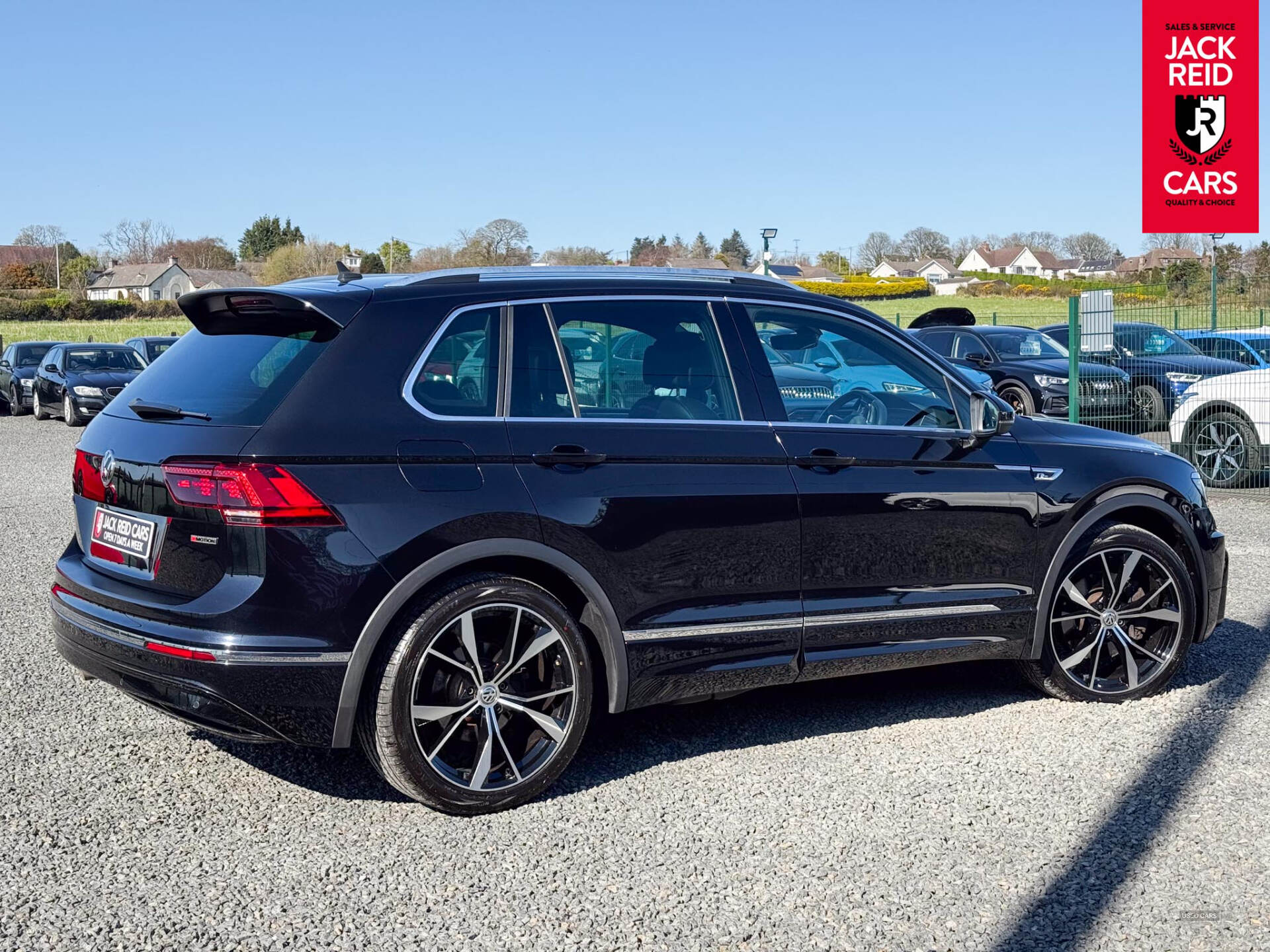 Jan 2018 Volkswagen Tiguan 2.0 TDi 190 4Motion R-Line 5dr DSG