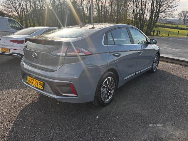 Jun 2022 Hyundai Ioniq 100kW Premium 38kWh 5dr Auto
