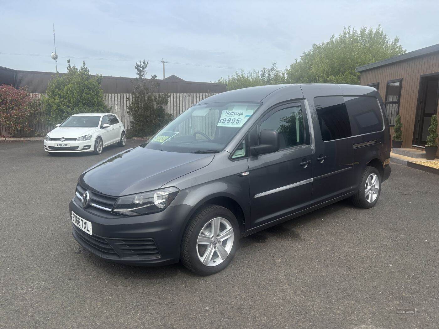 Nov 2016 Volkswagen Caddy Maxi 2.0 TDI BlueMotion Tech 102PS Startline Van
