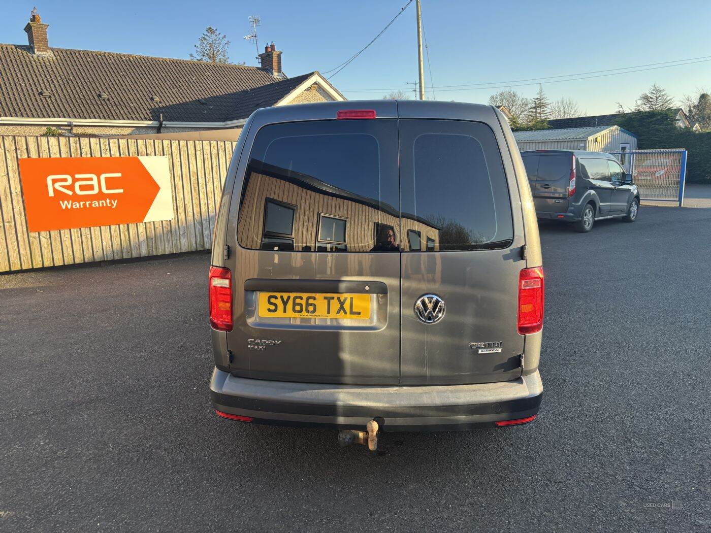 Nov 2016 Volkswagen Caddy Maxi 2.0 TDI BlueMotion Tech 102PS Startline Van
