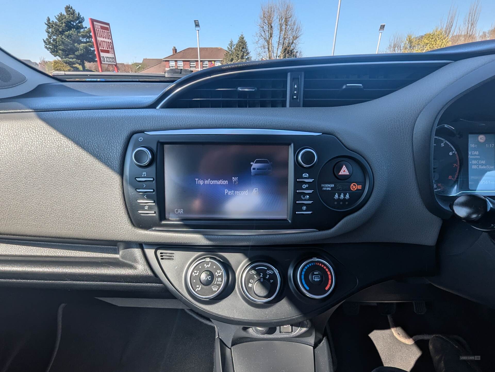 Nov 2017 Toyota Yaris 1.5 VVT-i Icon 5dr