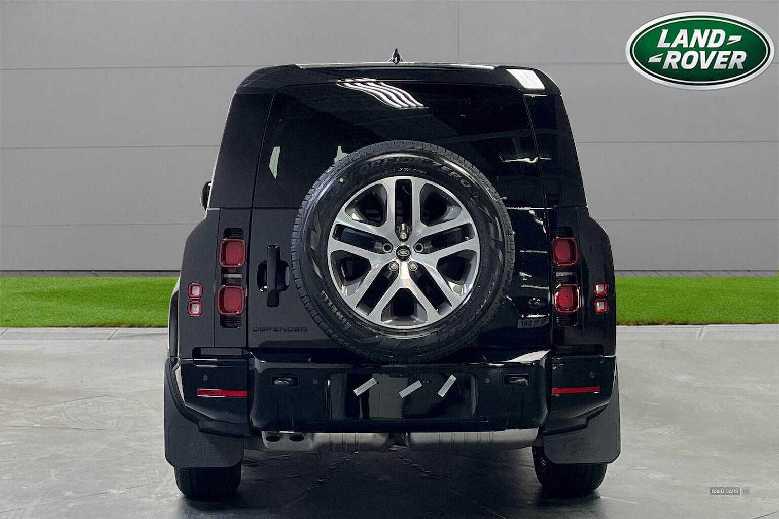 Nov 2024 Land Rover Defender 3.0 D350 X-Dynamic Se 130 5Dr Auto